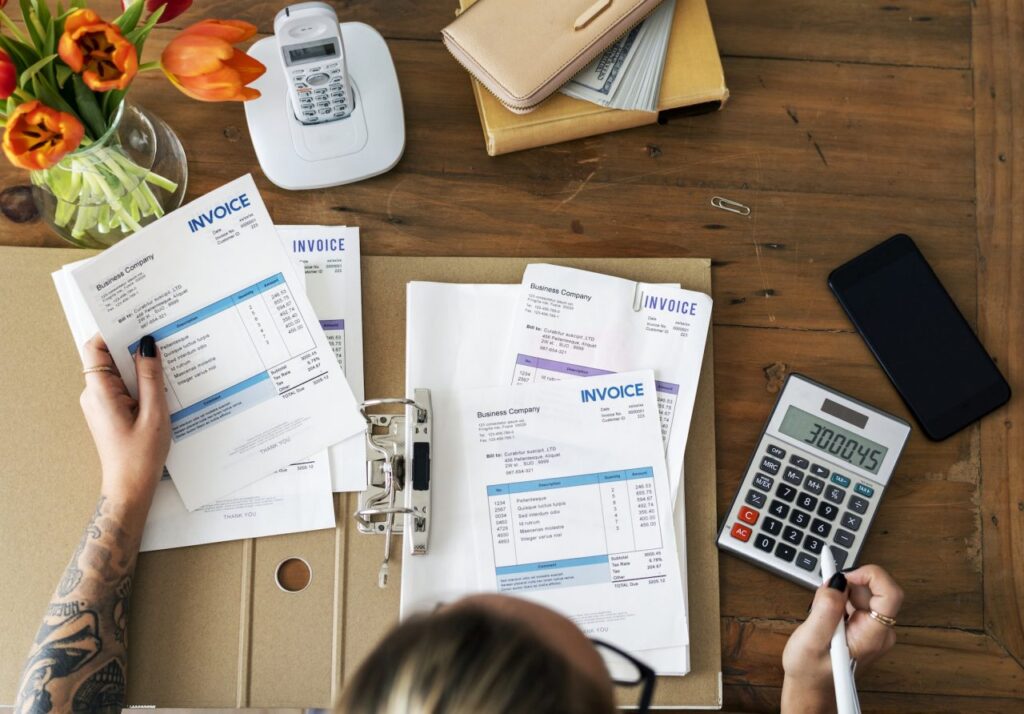 woman-doing-accounting.jpg